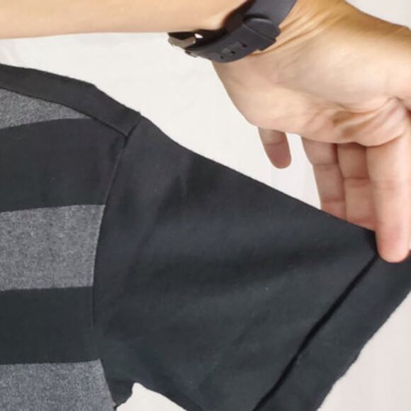 Uniqlo | Versatile Black & Grey T-shirt Dress w/Pockets! | Size Small - Picture 4 of 6